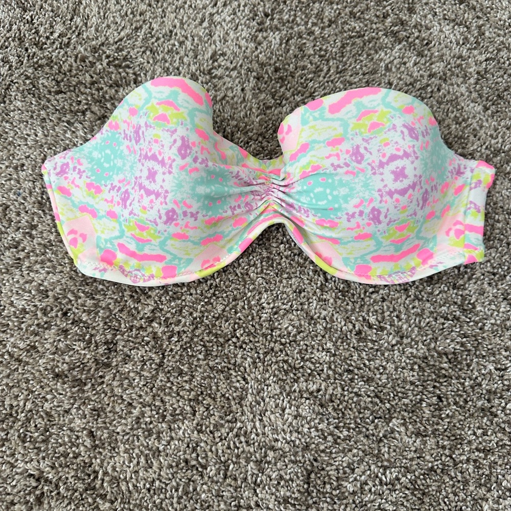 Women’s 34D VS Strapless Swim Top
